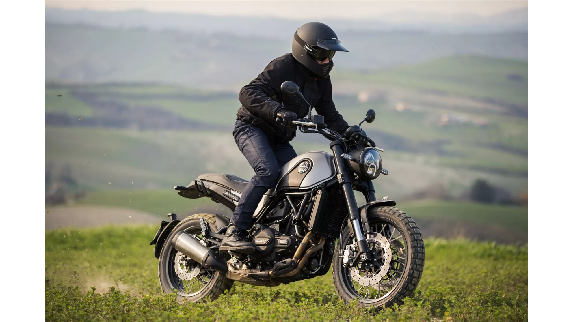 Benelli Leoncino 500 Trail - Image 7 Benelli Leoncino 500 Trail - Image 7