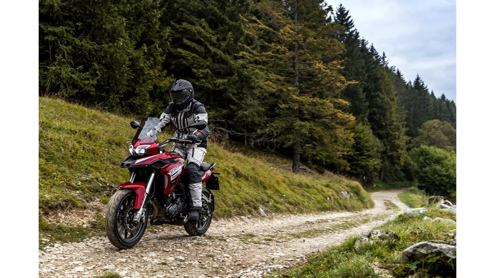 Benelli TRK 125 - Image 5 Benelli TRK 125 - Image 5