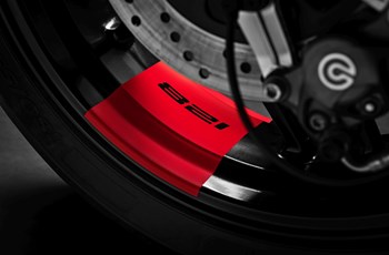 Ducati Monster 821 Stealth 2020 - Bild 7 Ducati Monster 821 Stealth 2020 - Bild 7