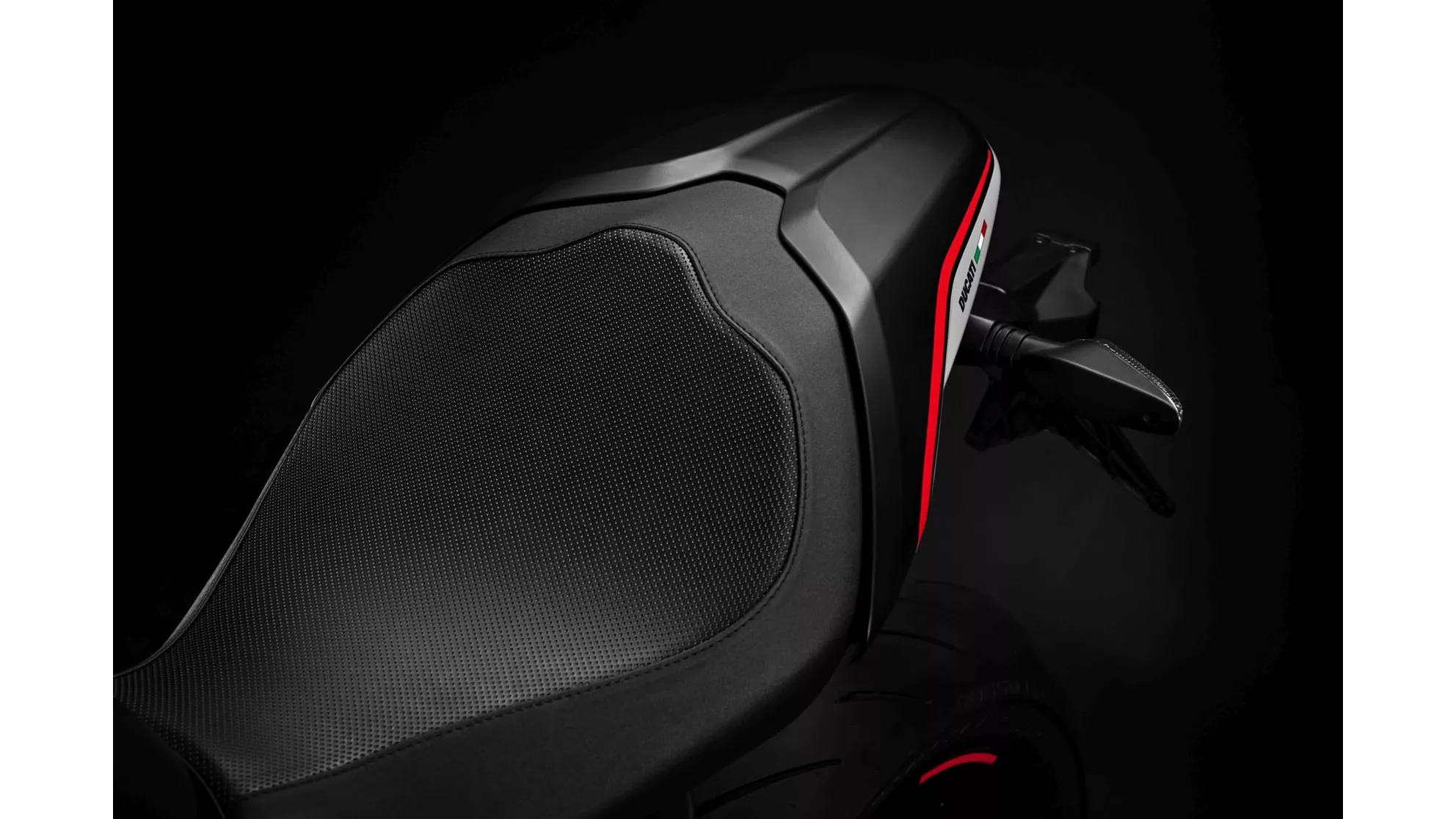 Ducati Monster 821 Stealth - Image 9 Ducati Monster 821 Stealth - Image 9