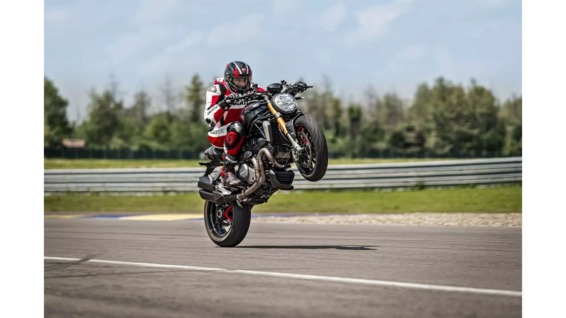 Ducati Monster 1200 S - Imagen 1