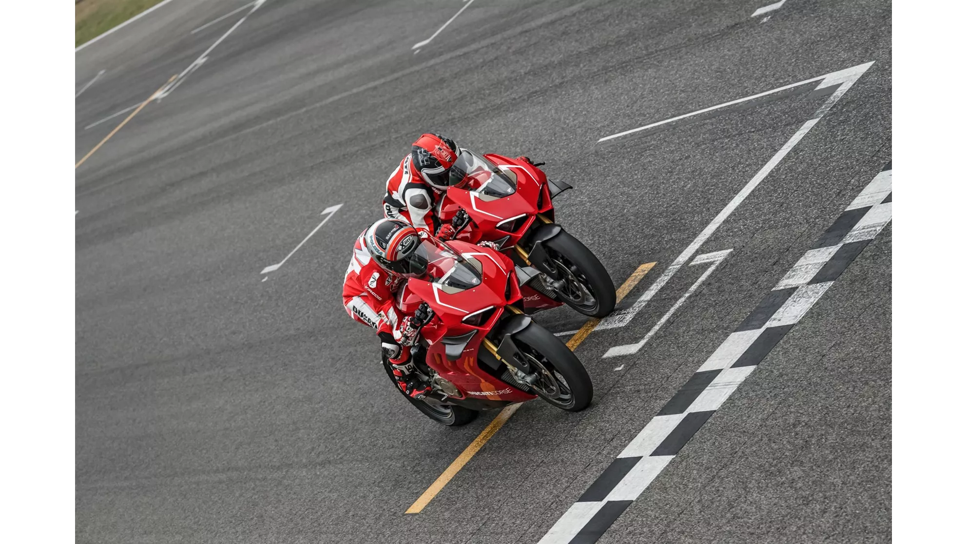 Ducati Panigale V4 R - Image 13 Ducati Panigale V4 R - Image 13