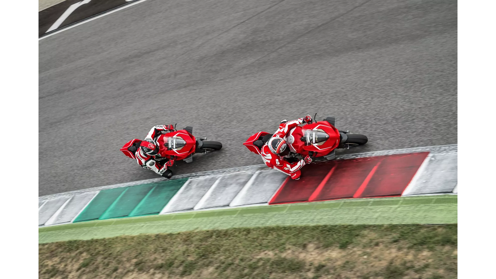 Ducati Panigale V4 R - Image 15 Ducati Panigale V4 R - Image 15