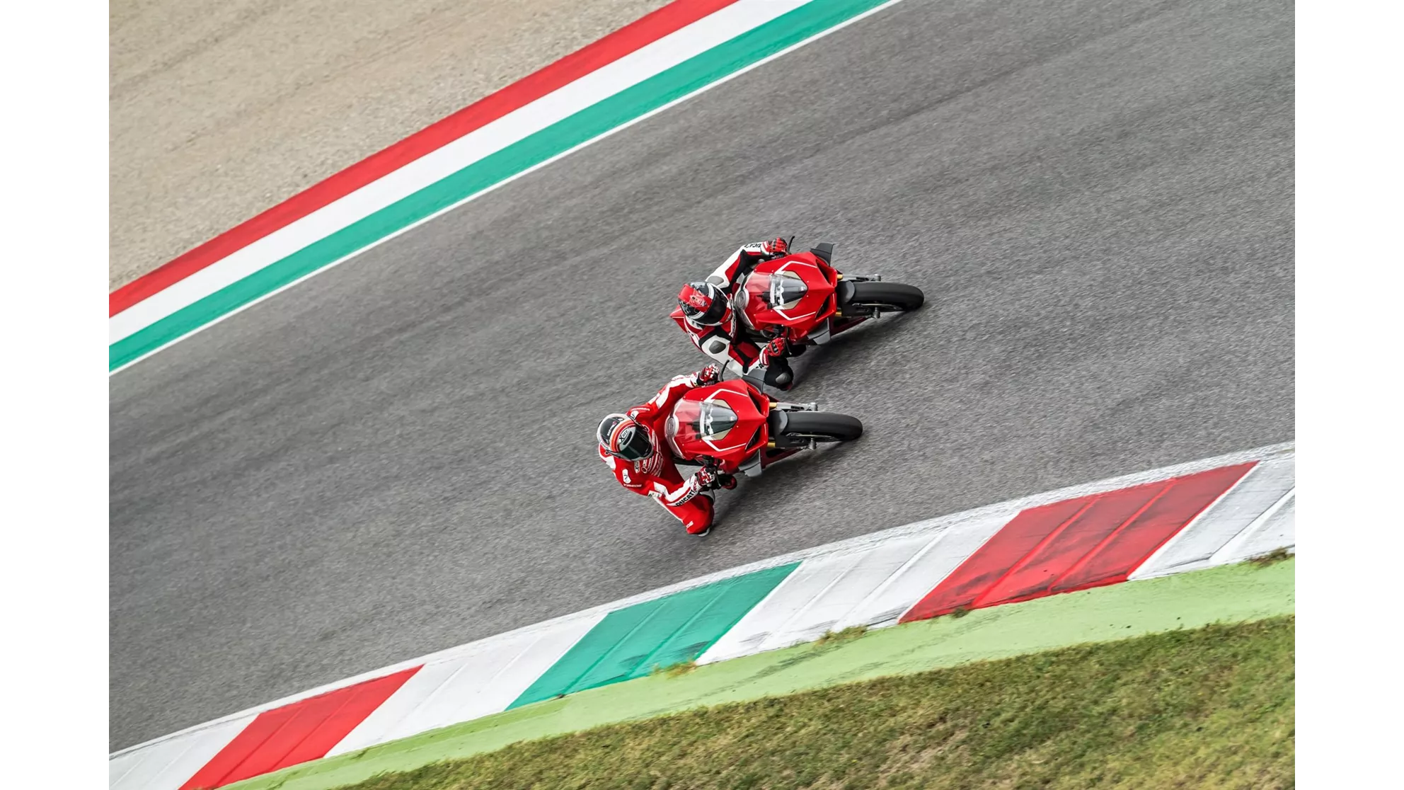 Ducati Panigale V4 R - Image 18 Ducati Panigale V4 R - Image 18