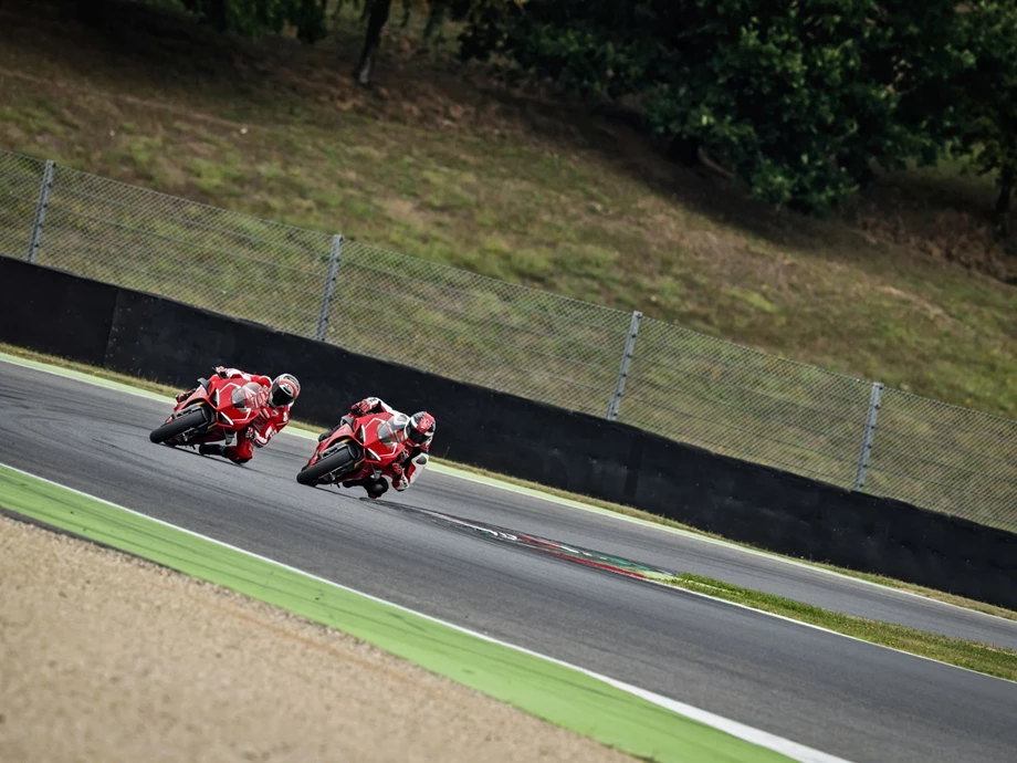 Ducati Panigale V4 R Bild 35: Ducati Panigale V4 R