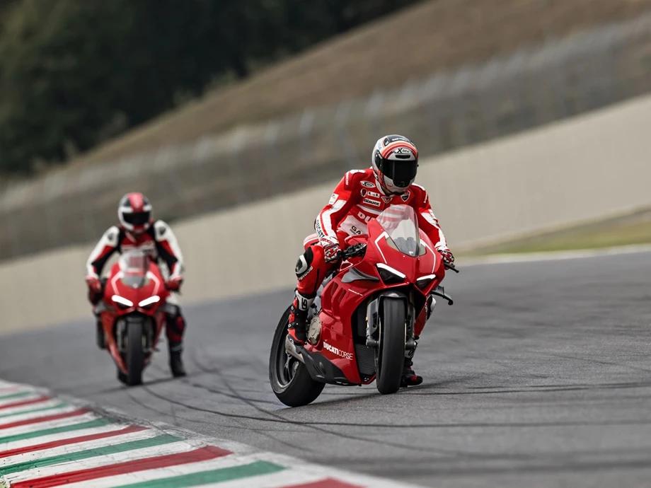 Ducati Panigale V4 R Bild 68: Ducati Panigale V4 R