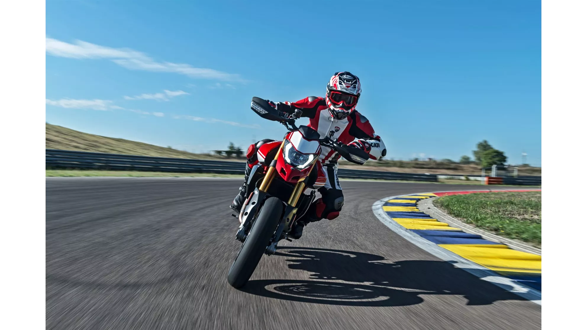 Ducati Hypermotard 950 SP - Image 2 Ducati Hypermotard 950 SP - Image 2