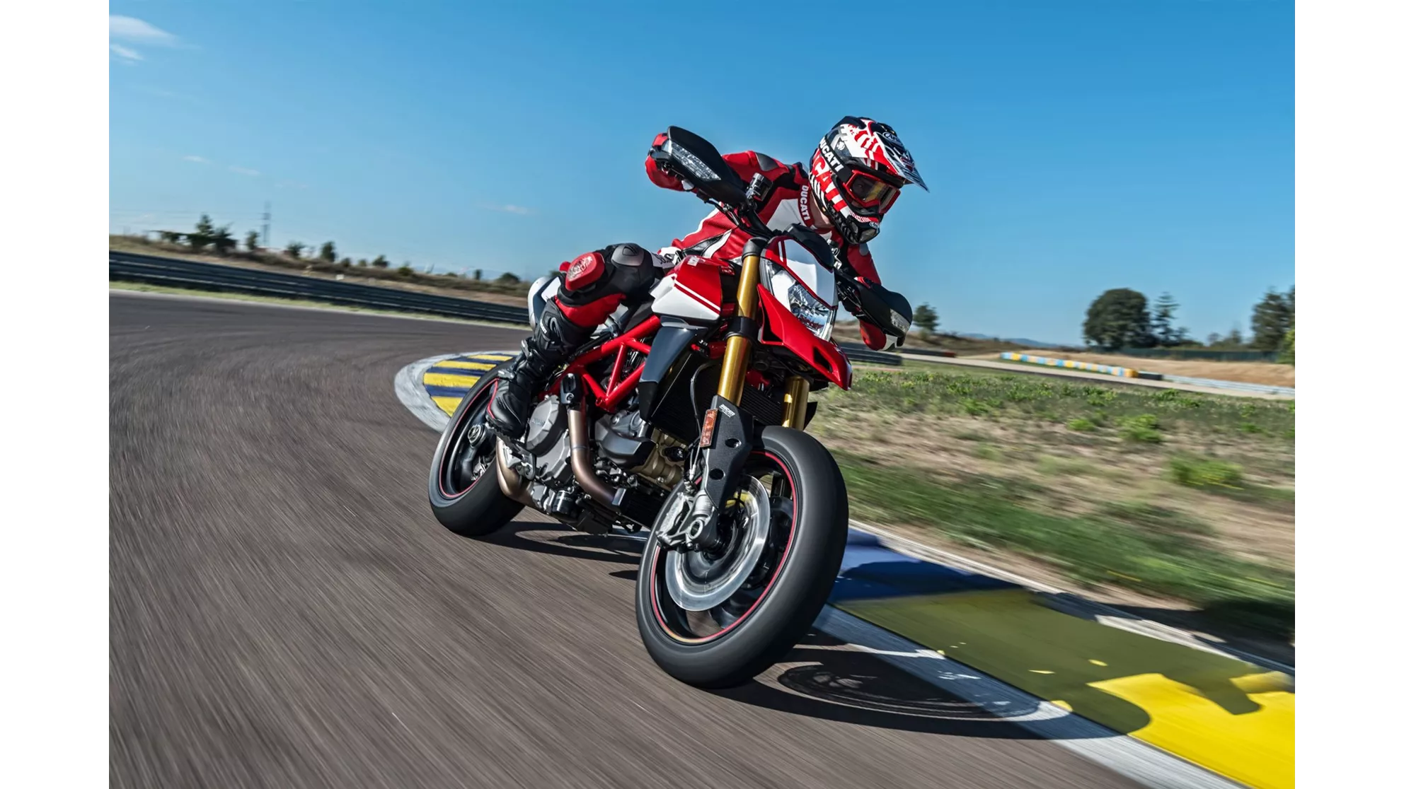 Ducati Hypermotard 950 SP - Image 5 Ducati Hypermotard 950 SP - Image 5