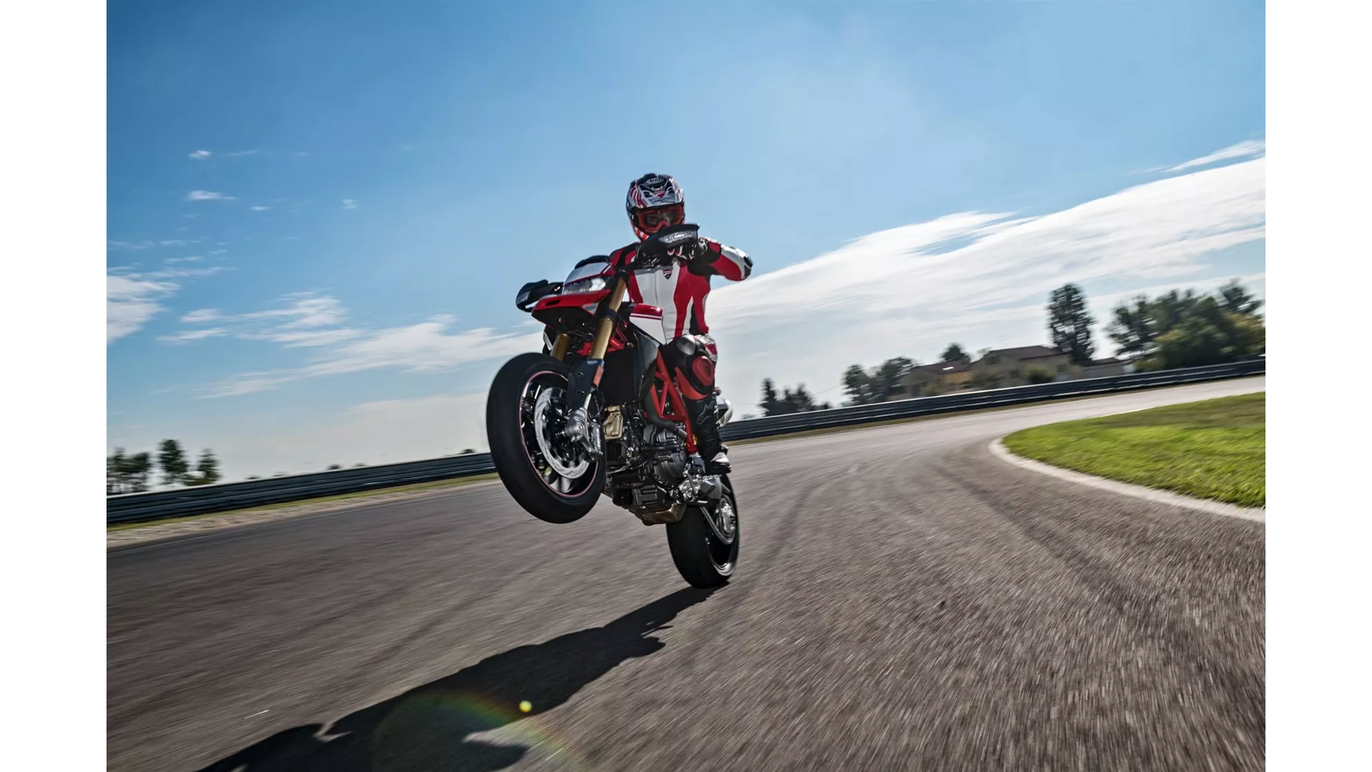 Ducati Hypermotard 950 SP - Image 10 Ducati Hypermotard 950 SP - Image 10