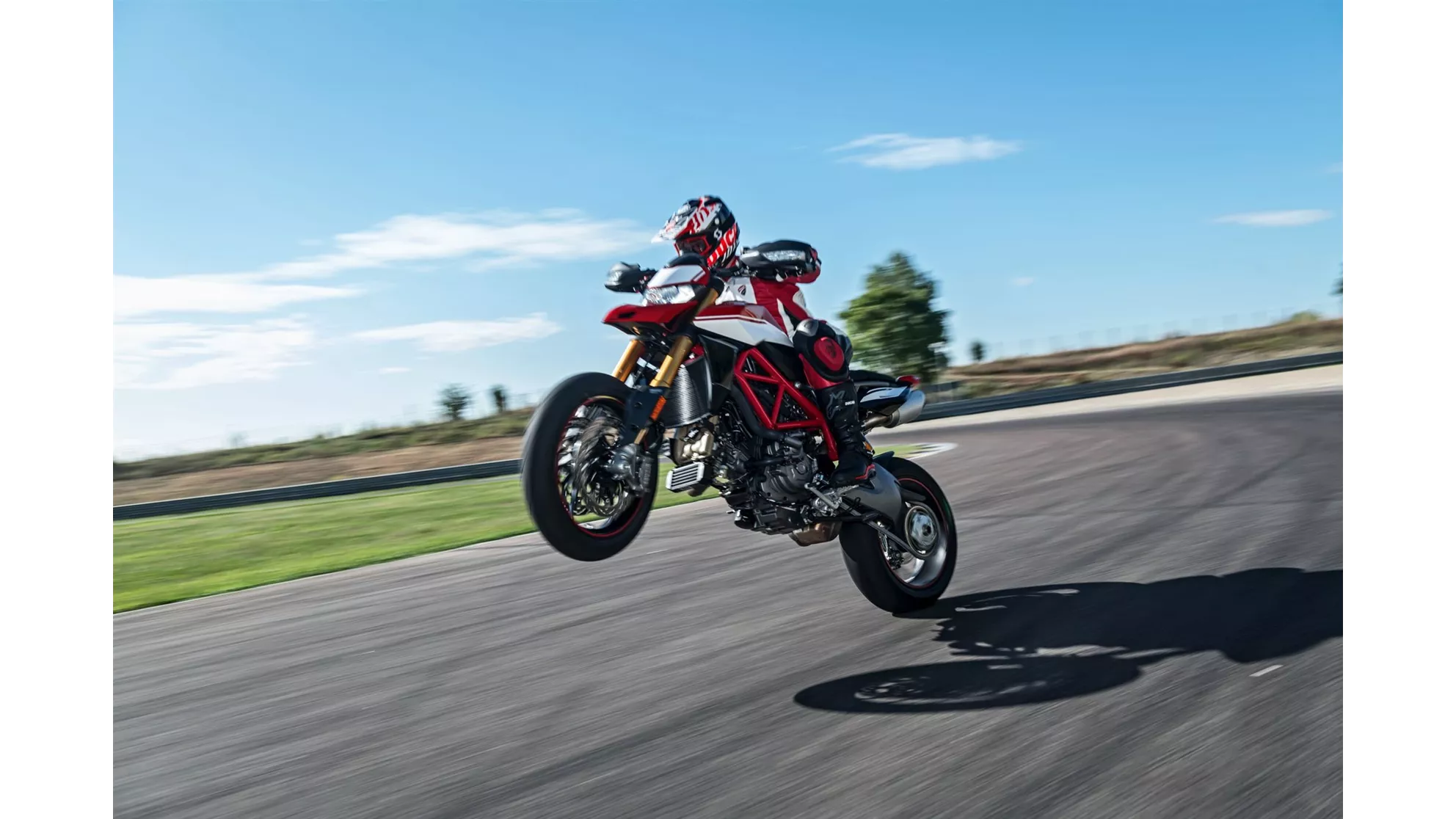 Ducati Hypermotard 950 SP - Image 12 Ducati Hypermotard 950 SP - Image 12