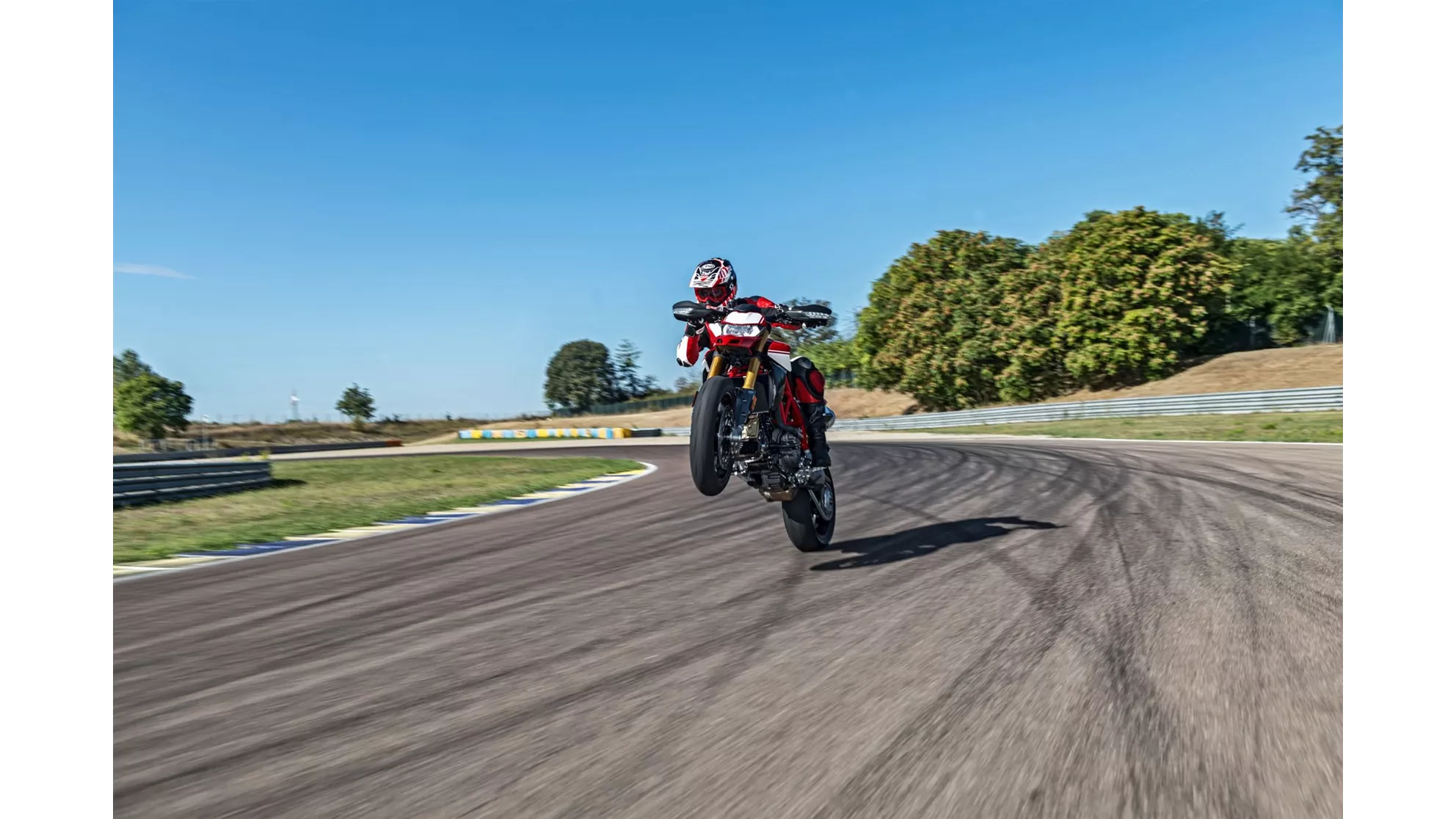 Ducati Hypermotard 950 SP - Image 13 Ducati Hypermotard 950 SP - Image 13