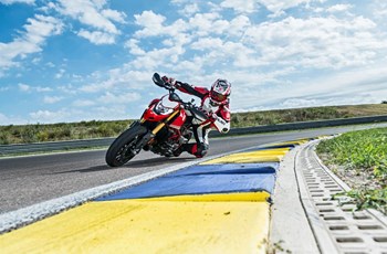 Ducati Hypermotard 950 SP 2020 - Bild 38 Ducati Hypermotard 950 SP 2020 - Bild 38