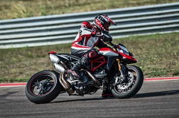 Ducati Hypermotard 950 SP 2020 - Bild 43 Ducati Hypermotard 950 SP 2020 - Bild 43