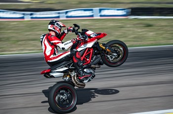 Ducati Hypermotard 950 SP 2020 - Bild 49 Ducati Hypermotard 950 SP 2020 - Bild 49
