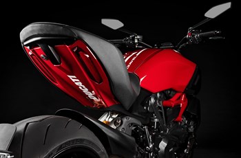 Ducati Diavel 1260 S Red 2020 - Bild 4 Ducati Diavel 1260 S Red 2020 - Bild 4