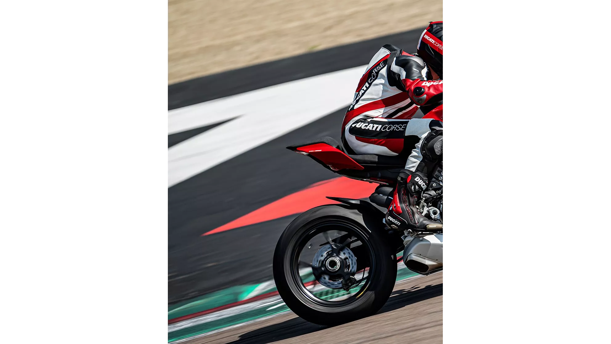 Ducati Streetfighter V4 S - Image 8 Ducati Streetfighter V4 S - Image 8