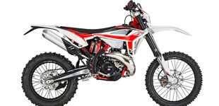 Sherco 300 SE Factory 2023 vs Beta RR 300 2T 2020 Sherco 300 SE Factory 2023 vs Beta RR 300 2T 2020