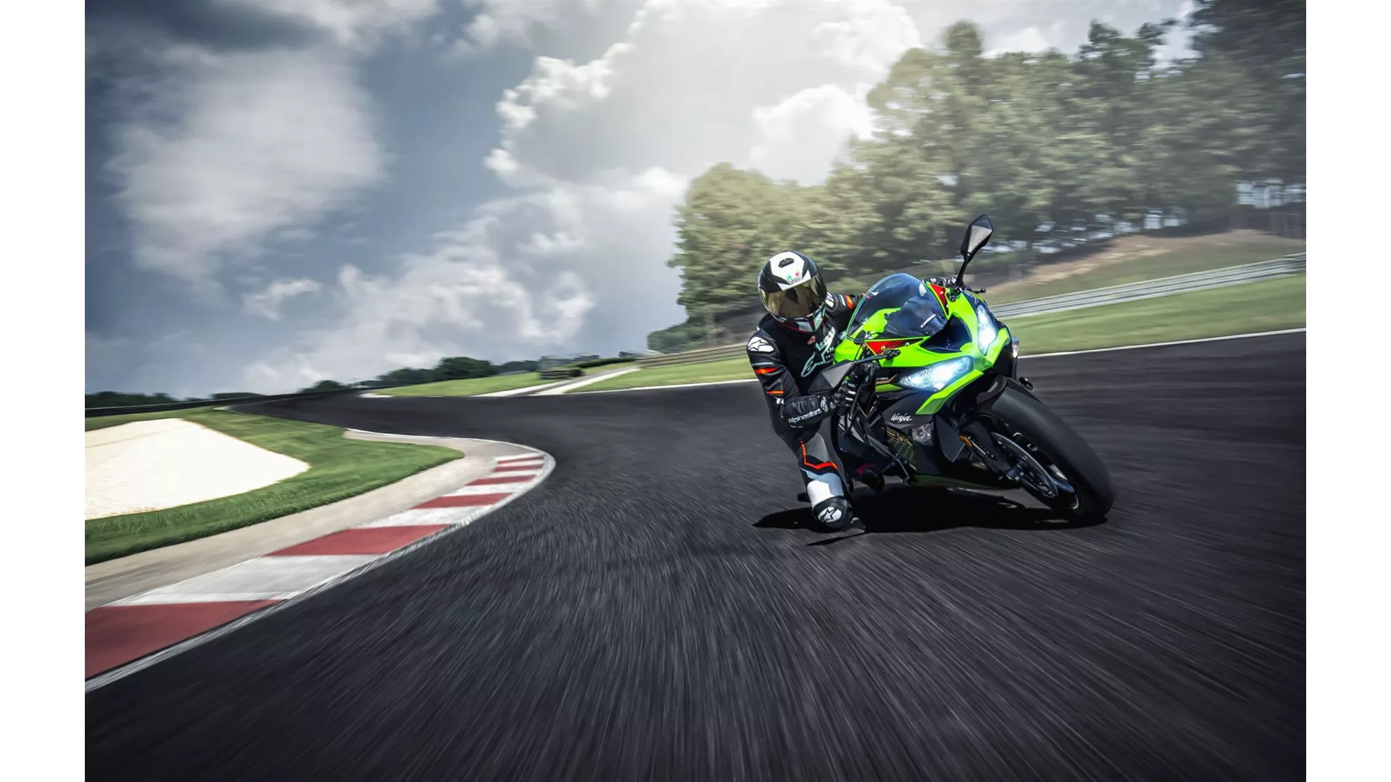 Kawasaki Ninja ZX-6R - Image 2 Kawasaki Ninja ZX-6R - Image 2