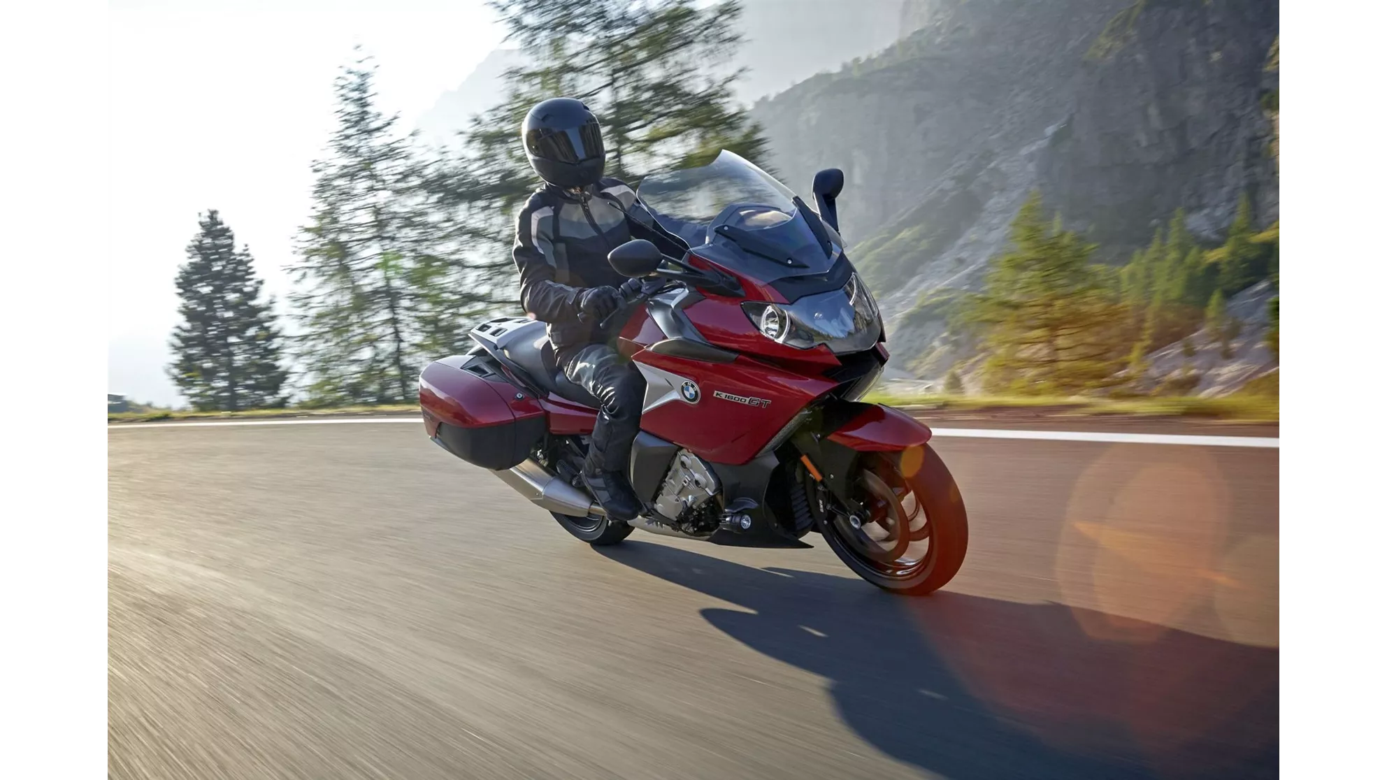 BMW K 1600 GT - Image 1 BMW K 1600 GT - Image 1