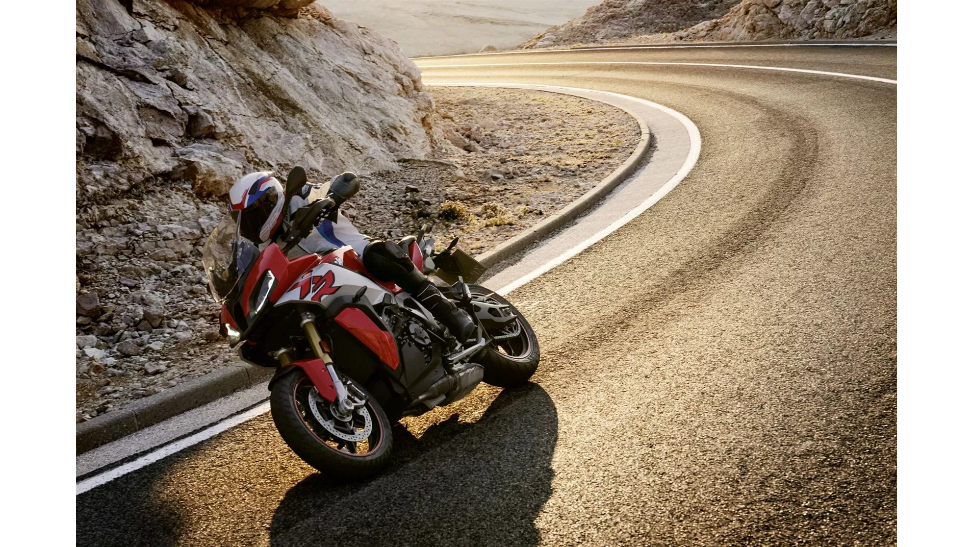 BMW S 1000 XR - Image 20 BMW S 1000 XR - Image 20