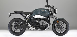 Indian FTR X 100% R CARBON 2024 vs BMW R nineT Pure 2020 Indian FTR X 100% R CARBON 2024 vs BMW R nineT Pure 2020