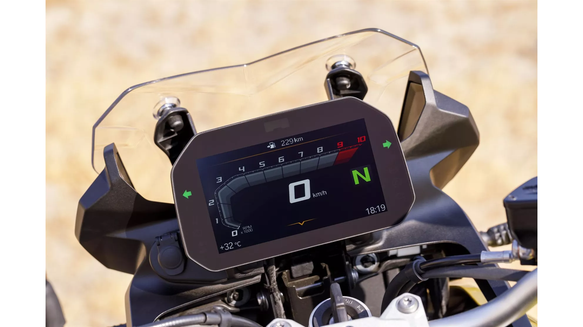 BMW F 750 GS - Image 9 BMW F 750 GS - Image 9