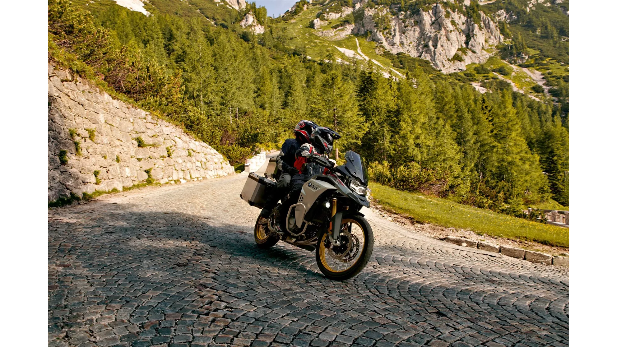 BMW F 850 GS Adventure - Image 20 BMW F 850 GS Adventure - Image 20
