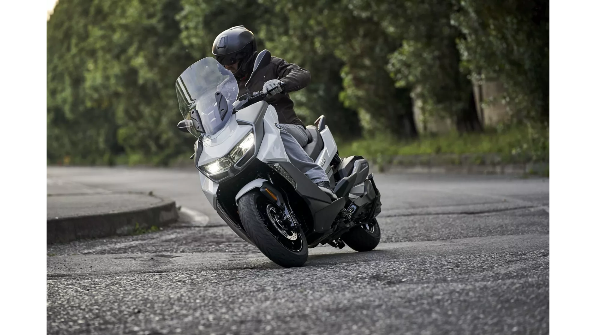 BMW C 400 GT - Image 12 BMW C 400 GT - Image 12