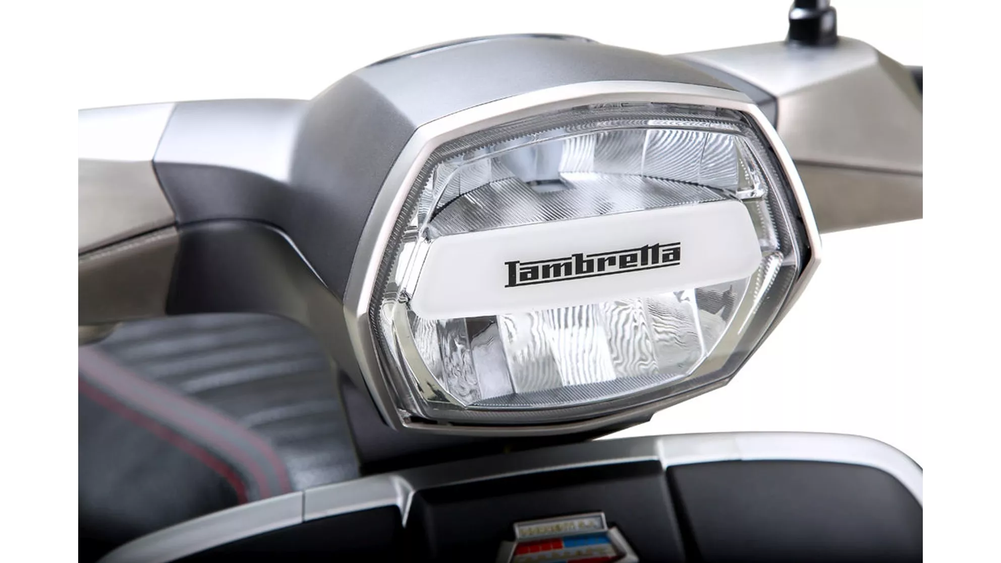 Lambretta V125 Special Pirelli Edition - Obrázok 14