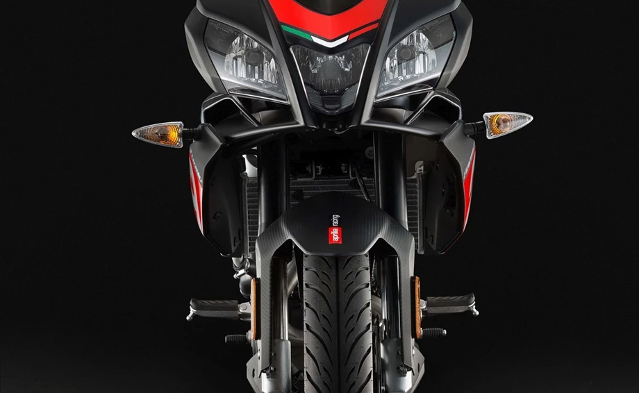 Aprilia Tuono 125 Bild 12: Aprilia Tuono 125