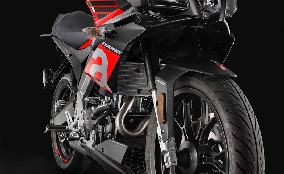 Aprilia Tuono 125 Bild 13: Aprilia Tuono 125