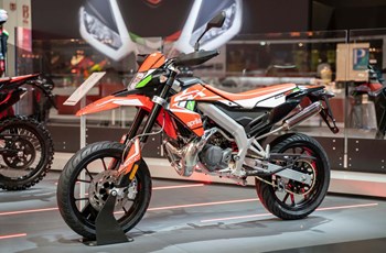Aprilia SX 50 Supermoto 2020 - Bild 4 Aprilia SX 50 Supermoto 2020 - Bild 4