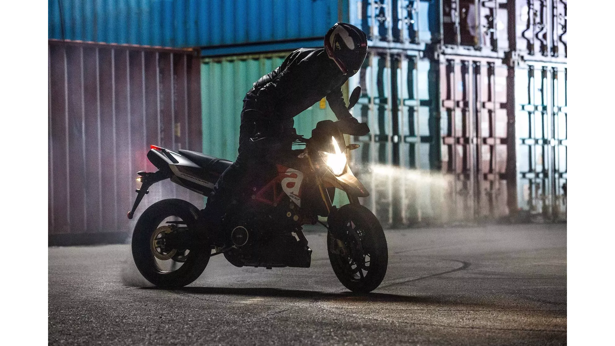 Aprilia Dorsoduro 900 - Image 2 Aprilia Dorsoduro 900 - Image 2