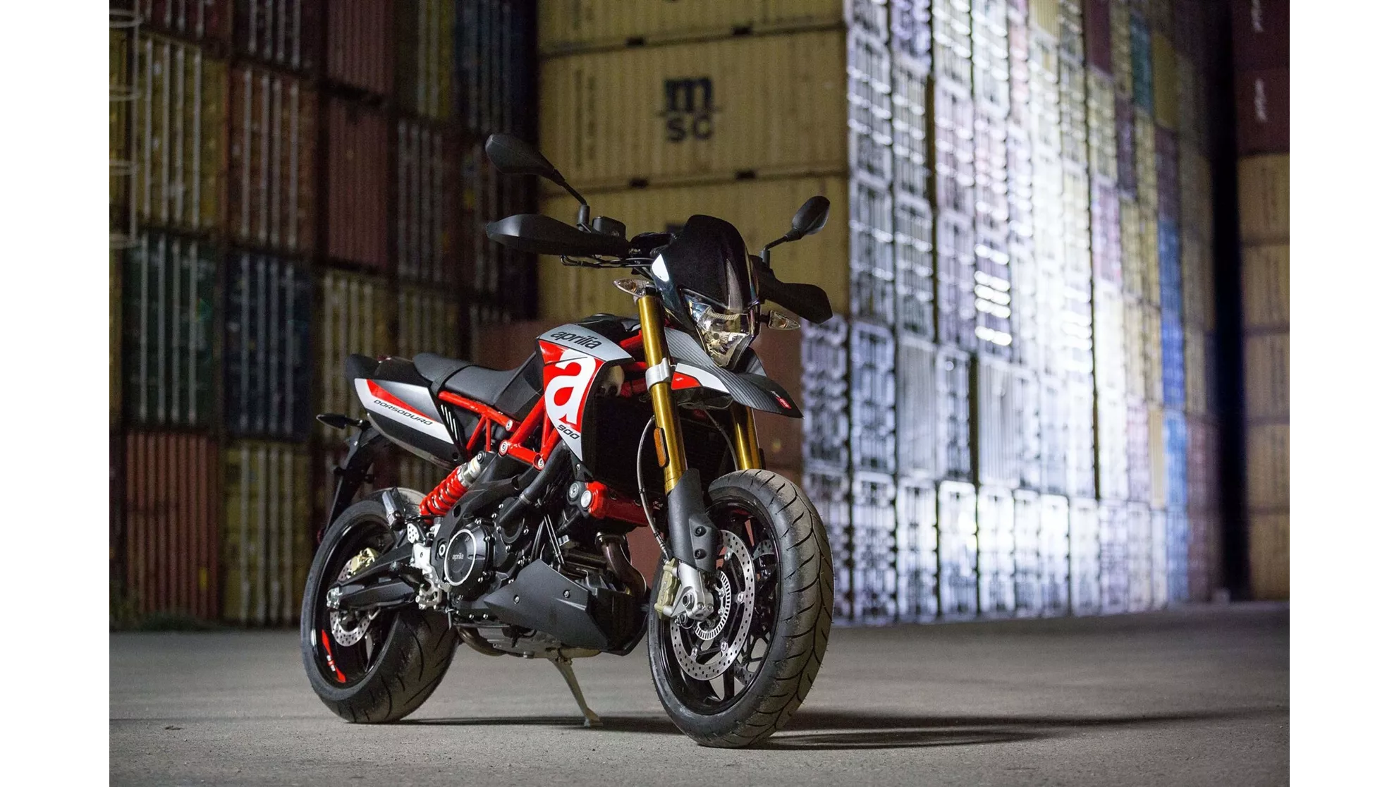 Aprilia Dorsoduro 900 - Image 5 Aprilia Dorsoduro 900 - Image 5