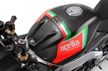 Aprilia RSV4 1100 Factory 2020 - Bild 8 Aprilia RSV4 1100 Factory 2020 - Bild 8
