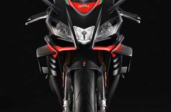 Aprilia RSV4 1100 Factory 2020 - Bild 9 Aprilia RSV4 1100 Factory 2020 - Bild 9