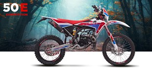 Fantic 50E Competition 2020 vs Rieju MRT Europa IV Supermoto 50 2020