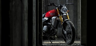 Honda CRF300 Rally 2022 vs Fantic Caballero Scrambler 250 2020