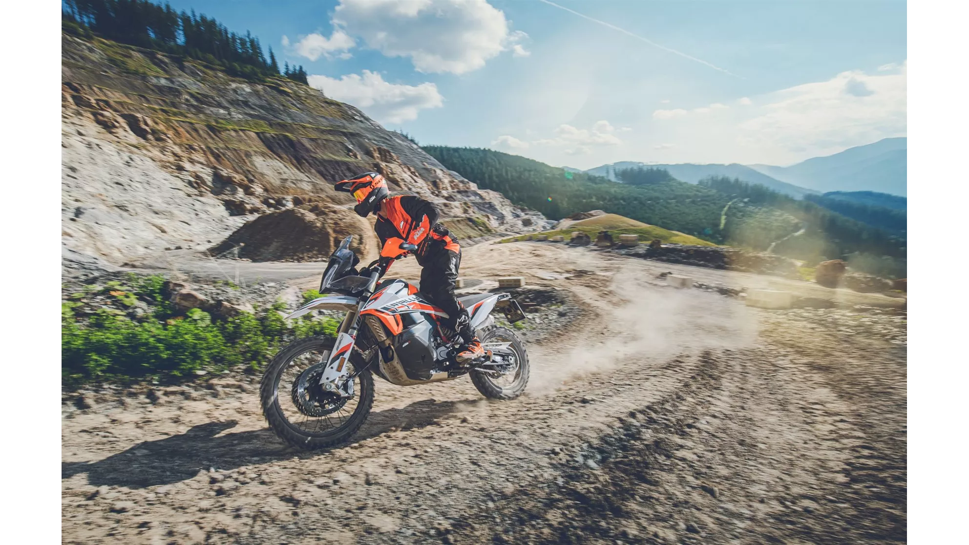 KTM 890 Adventure R Rally - Image 9 KTM 890 Adventure R Rally - Image 9