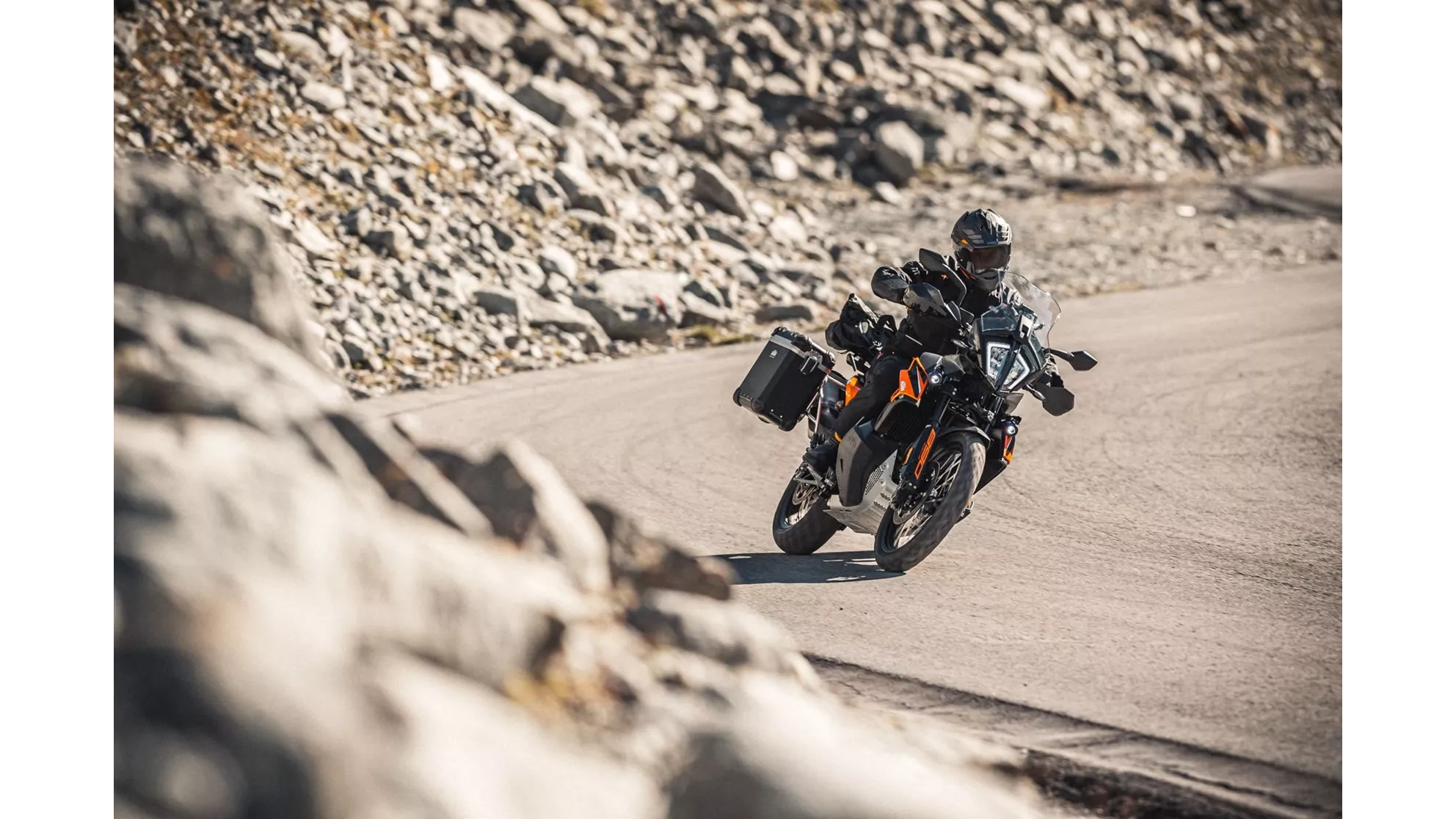 KTM 890 Adventure - Image 5 KTM 890 Adventure - Image 5