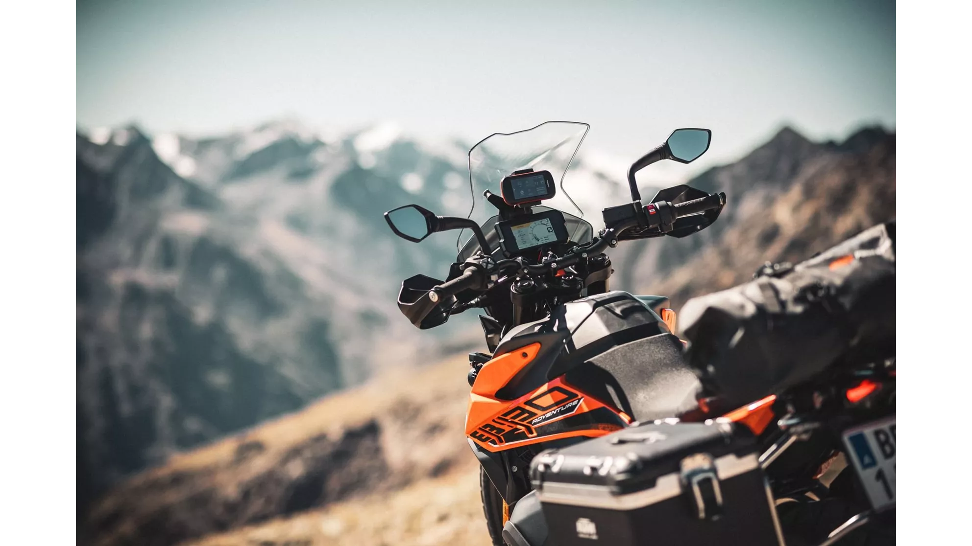 KTM 890 Adventure - Image 8 KTM 890 Adventure - Image 8