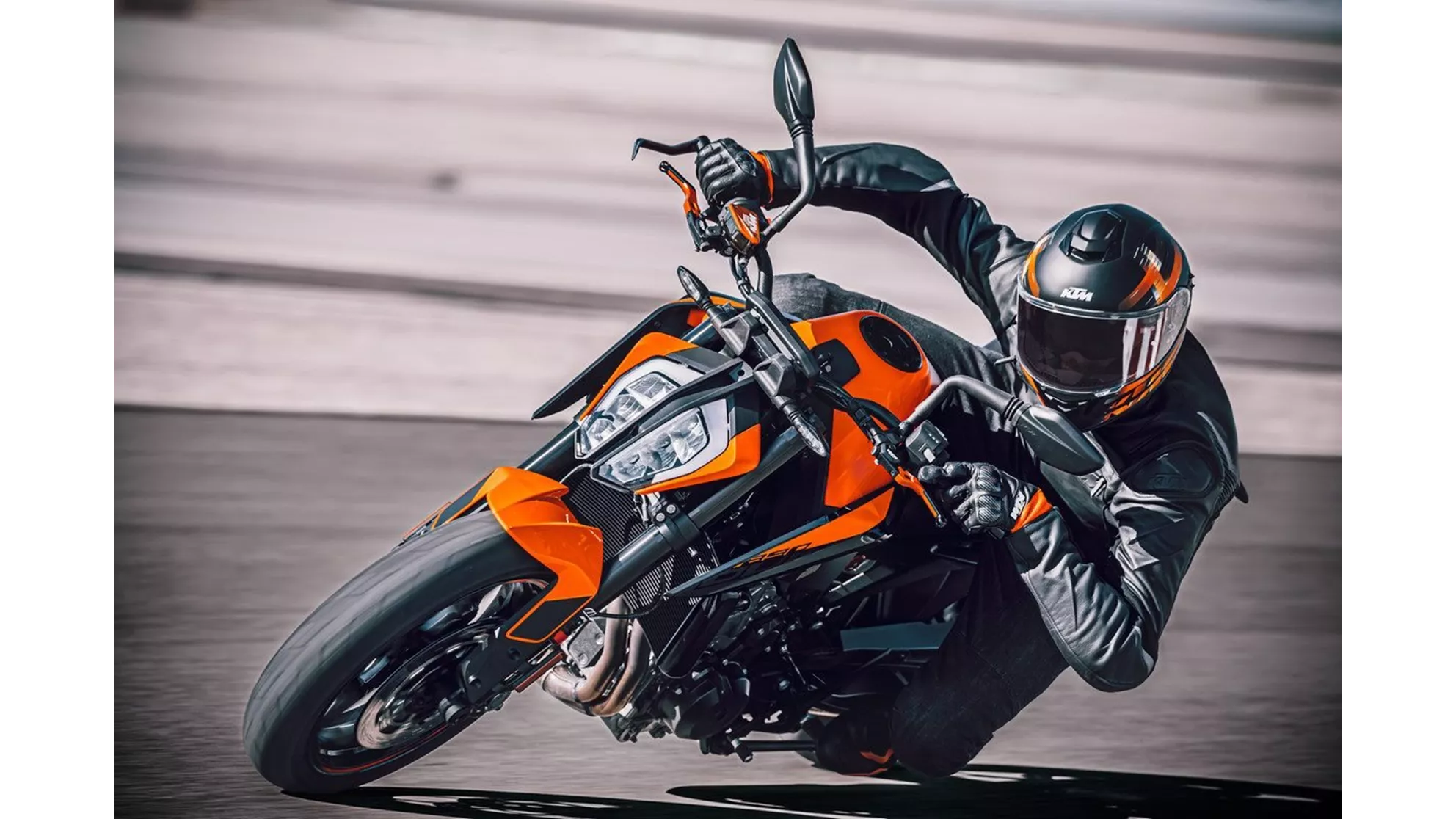 KTM 890 Duke - Image 2 KTM 890 Duke - Image 2