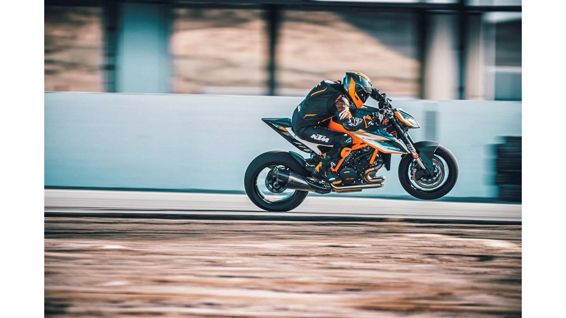 KTM 1290 Super Duke RR - Image 1 KTM 1290 Super Duke RR - Image 1