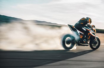 KTM 1290 Super Duke RR 2021 - Bild 5 KTM 1290 Super Duke RR 2021 - Bild 5