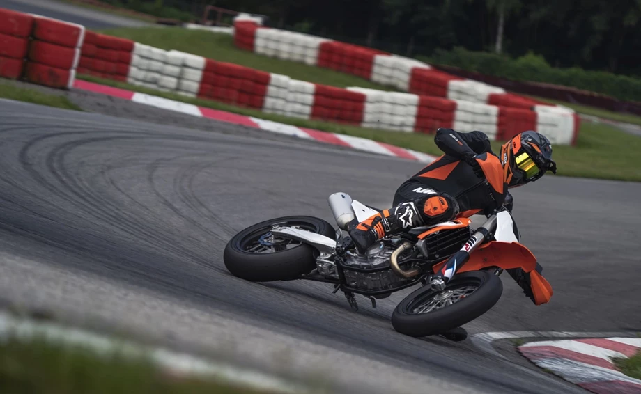 KTM 450 SMR Bild 3: KTM 450 SMR