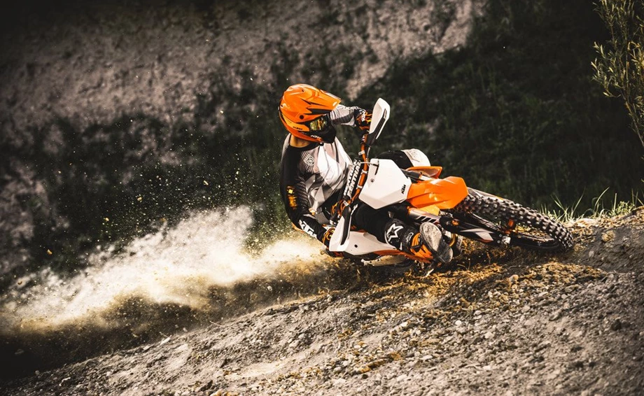 KTM 250 SX-F Bild 9: KTM 250 SX-F