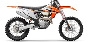 KTM 250 EXC-F 2021 vs KTM 250 EXC-F SIX DAYS 2021