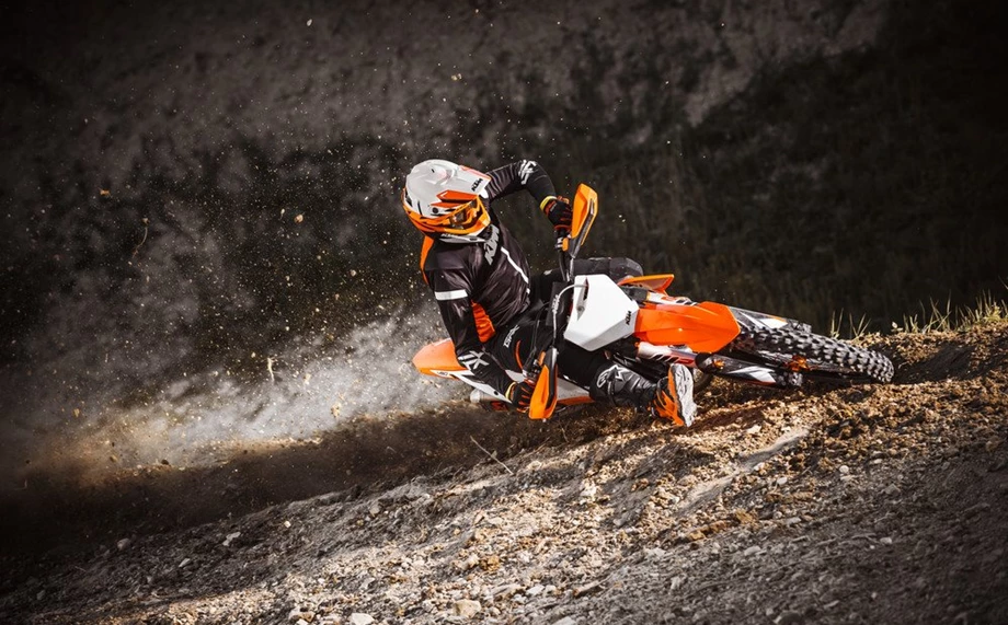 KTM 450 SX-F Bild 2: KTM 450 SX-F
