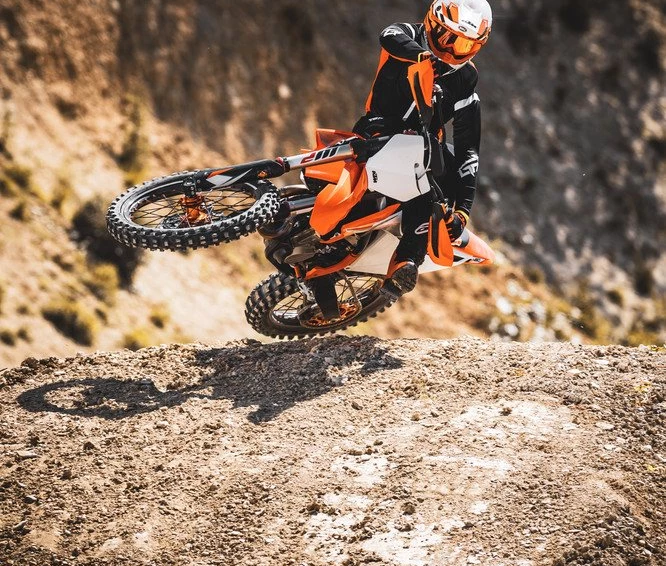 KTM 450 SX-F Bild 8: KTM 450 SX-F