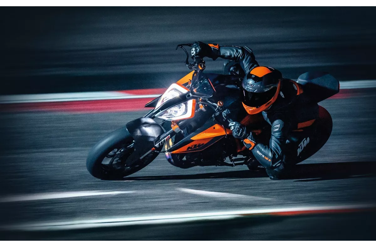 KTM 1290 Super Duke R KTM 1290 Super Duke R